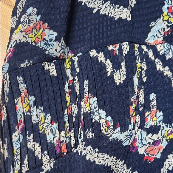 HD in Paris Navy Floral Multilayer Dress - Picture 4 of 12